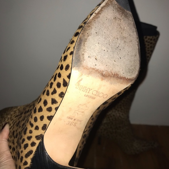 Incredibly Chic & Sleek Jimmy Choo Leopard Knee-Height Boots - Picture 4 of 6